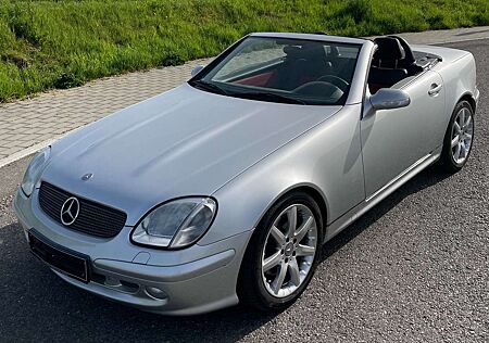 Mercedes-Benz SLK 320