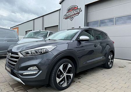 Hyundai Tucson Advantage 4WD/KAMERA/Bi-Xenon/SHZ/NAVI