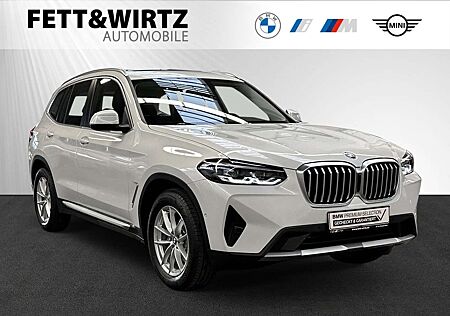 BMW X3 xDrive20i Panorama|Sportsitze|HiFi|ParkingAss.