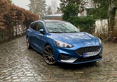 Ford Focus ST MK4 Turnier Perfomance Blue 1. Hand + Garantie