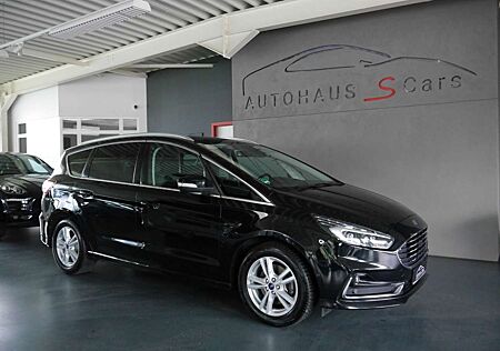 Ford S-Max Titanium
