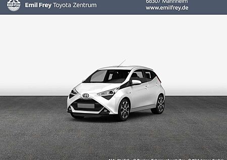 Toyota Aygo (X) x-play club