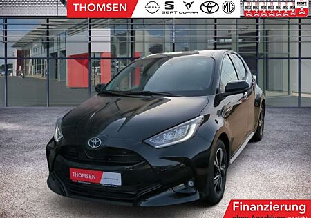 Toyota Yaris Team D LED, Navi inkl. Winterkompletträder