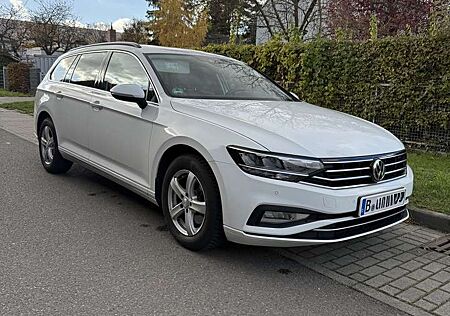 VW Passat Variant Volkswagen 2.0 TDI DSG *Vollleder*Idealer Zustand
