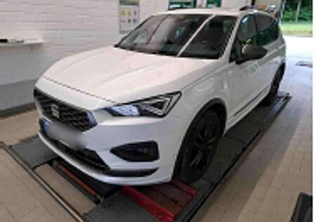 Seat Tarraco FR 2.0 TSI 4Drive DSG PANO/AHK/BEATS/ACC
