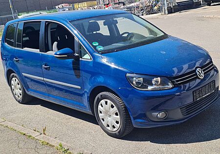 VW Touran Volkswagen 1.6TDI Conceptline