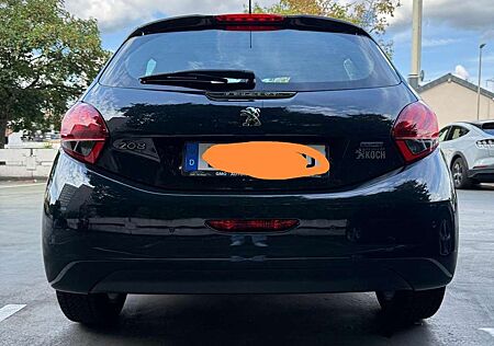Peugeot 208 PureTech 82 Allure