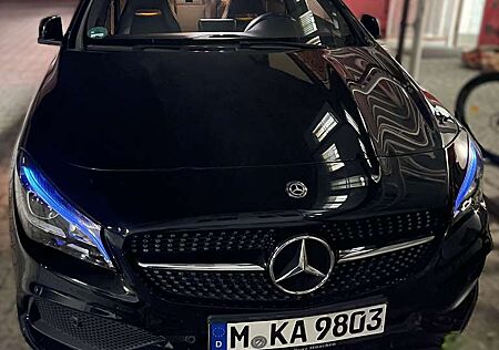 Mercedes-Benz CLA 180 AMG Line