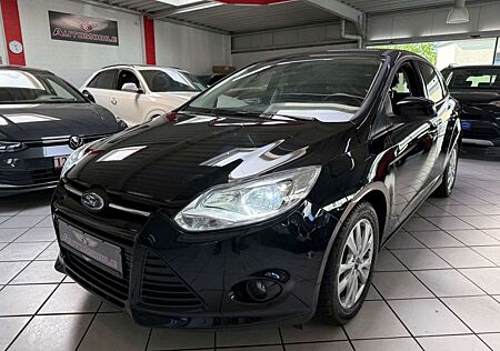 Ford Focus Lim. Champions Edition PDC SHZ NAVI
