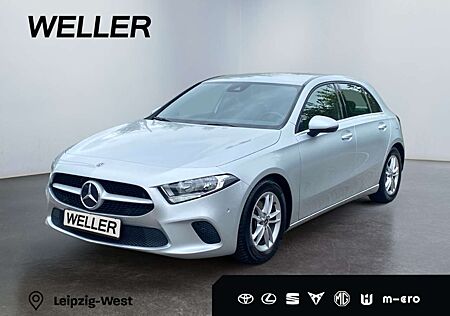 Mercedes-Benz A 180 d 7G-DCT Style *AHK*CAM*PDC*Keyless*