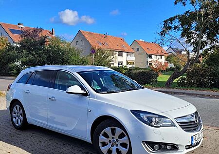 Opel Insignia 2.0 CDTI Country Tourer Aut.