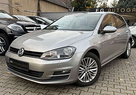 VW Golf Volkswagen VII Lim. CUP*1.HAND*AUTOMATIK*NAVI*PDC*TÜV*