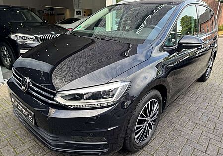 VW Touran Volkswagen Business EasyOpen PANO ACC STDHZ DYNAUDIO