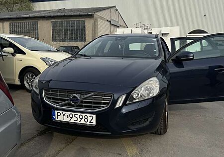Volvo V60 D2