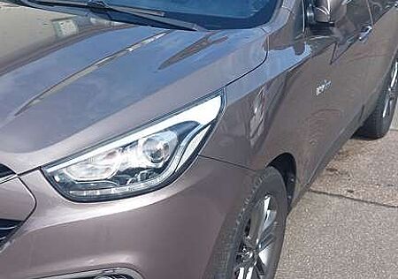 Hyundai ix35 blue 1.6 2WD Finale