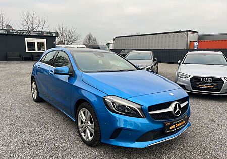 Mercedes-Benz A 180 Standheizung Panoramadach LED