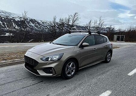Ford Focus 1.0 EcoBoost ACTIVE