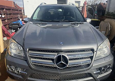 Mercedes-Benz GL 350 CDI DPF 4Matic BlueEFFICIENCY 7G-TRONIC