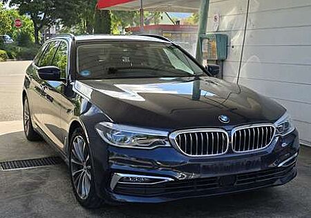 BMW 530i 530 Touring Aut. Luxury Line