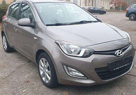 Hyundai i20 5-Türer 1.4 Automatik Style