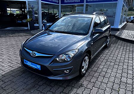 Hyundai i30 CW blue 1.4 Classic