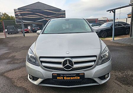 Mercedes-Benz B 180 CDI Sport Paket AHK+ ACC+Navi+SHZ+Tempomat
