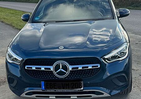 Mercedes-Benz GLA 200 7G-DCTProgressive