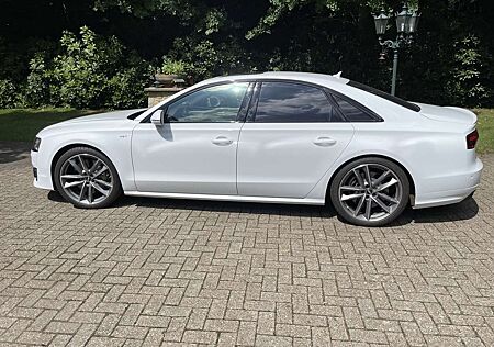 Audi S8 4.0 TFSI quattro plus - vollausstattung