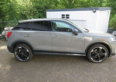 Audi Q2 2.0 TDI quattro S tronic ,S Line-SoMo Edition 1