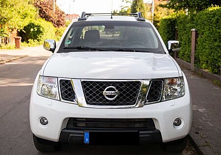 Nissan Navara Autm. LBLE