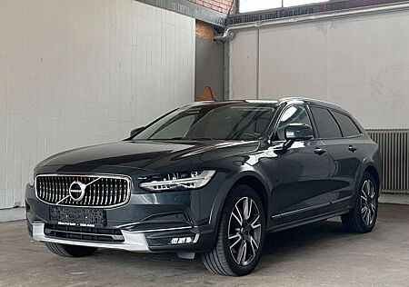 Volvo V90 Cross Country *Pro*AWD*D5*Pano*LED*HUD*KAM*BW