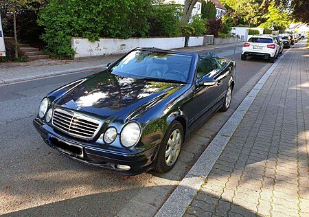 Mercedes-Benz CLK 200 CLK-Klasse Cabrio Kompressor Avantgarde