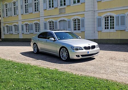 BMW 740i 740