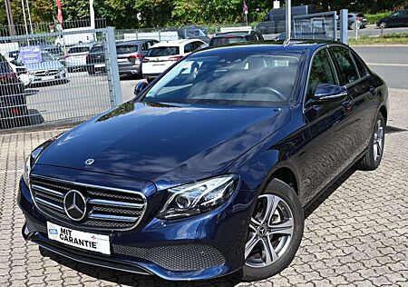 Mercedes-Benz E 200 Avantgarde Leder Navi Kamera 1Hd LED