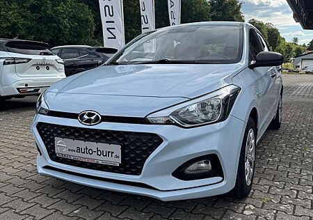 Hyundai i20 1.2 Pure/Radio 55 kW (75 PS), Schalt. 5-Gang, F...