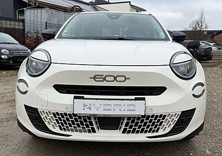 Fiat 600 Hybrid 1.2 74 kW (100 PS) DCT + Komfortp.