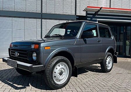 Lada Niva Legend 4x4 Legend Top Zustand!