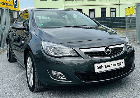 Opel Astra Cosmo ERSTE HAND NAVI KLIMAAUTOMATIK SH ALU EPH
