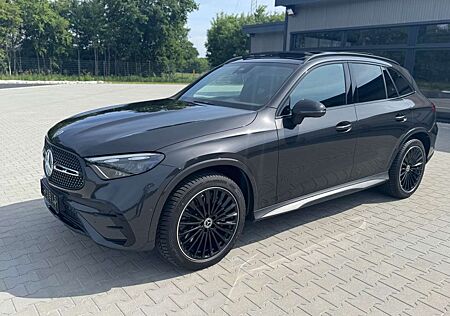 Mercedes-Benz GLC 300 d 4M AMG Night -ACC-Pano-RFK-20Z