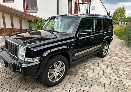 Jeep Commander 5.7 V8 HEMI Automatik Overland