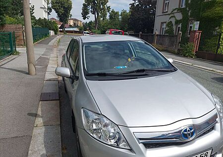 Toyota Auris 1.8 Hybrid