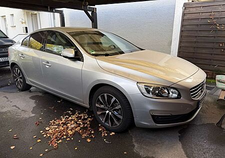 Volvo S60 T3 Linje Svart