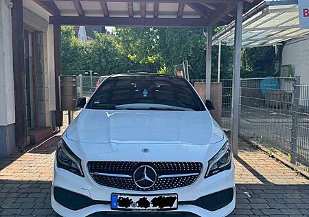 Mercedes-Benz CLA 200 d*Coupe/AMG/NightEdition/PANO
