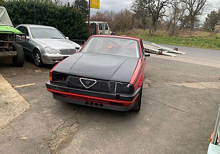 Alfa Romeo 75 Twin Spark 2.0