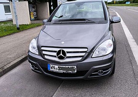 Mercedes-Benz B 180 BlueEFFICIENCY