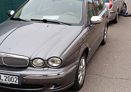 Jaguar X-Type Estate 2.5 V6 4x4 Aut. Executive