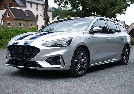 Ford Focus 1,0 EcoBoost 92kW ST-Line Turnier