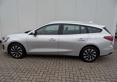 Ford Focus 1,0 Turnier Titanium+Navi-SYNC4+AHK+Sitzh.