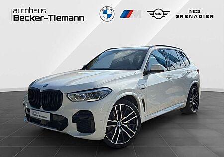 BMW X5 xDrive45e 22" / M Paket / Pano / AHK / Sitzheiz vo