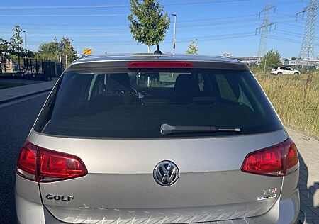 VW Golf Volkswagen Lounge Techn DSG